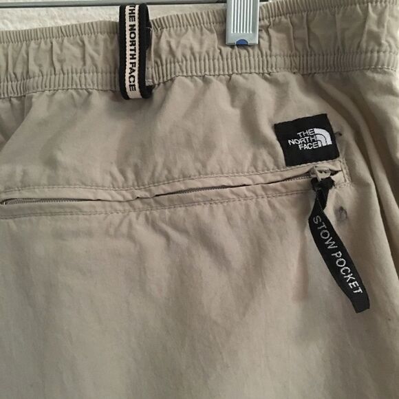 The North Face  gorpcore zip off nylon shorts XL - Picture 2 of 6